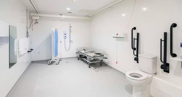 Monkwearmouth Hospital Internal Bathroom