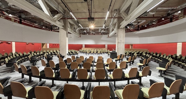 Theatre in the round lecture facility