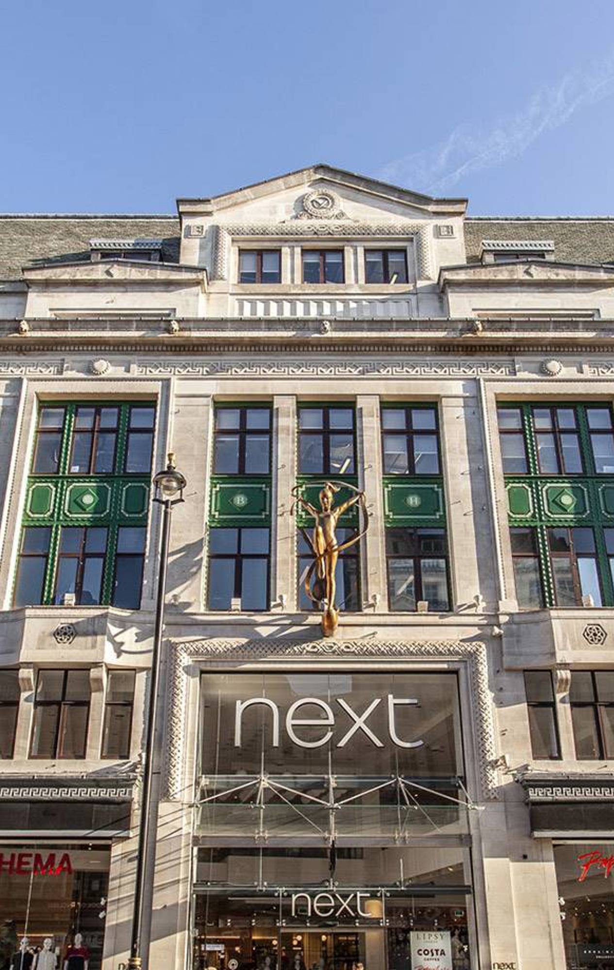 Exterior view of120 Oxford Street in London